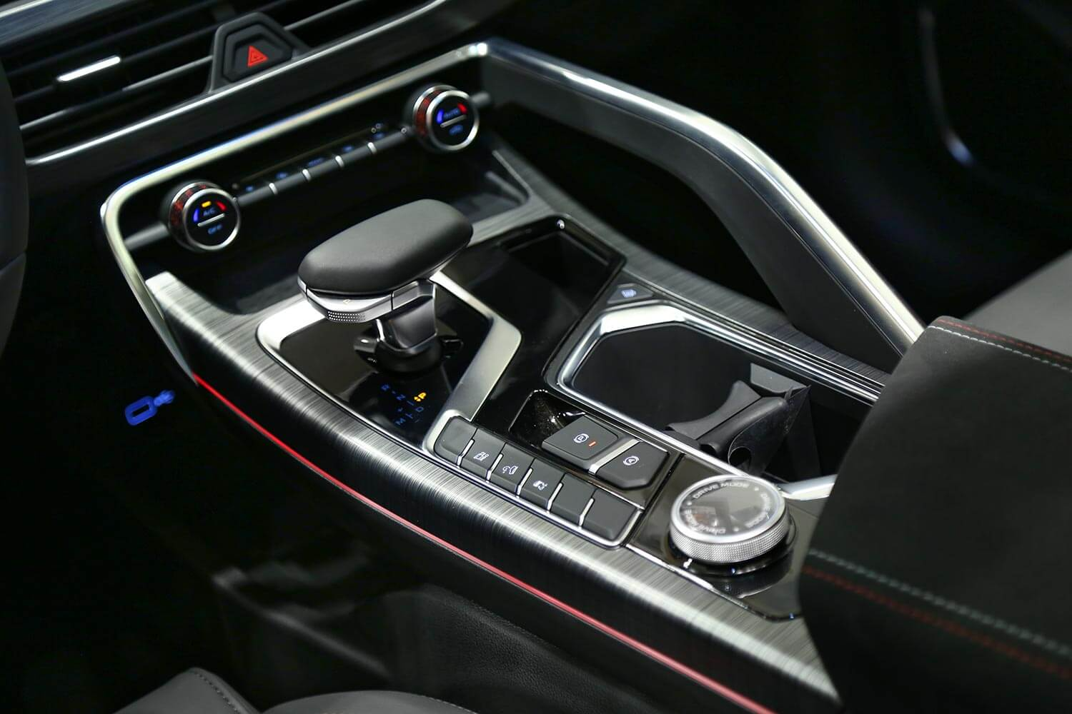 Geely Tugella