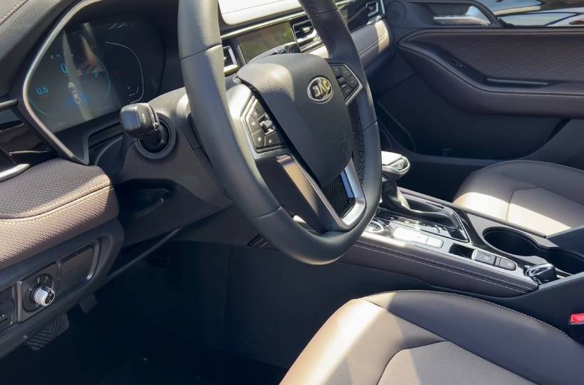 JAC J7
