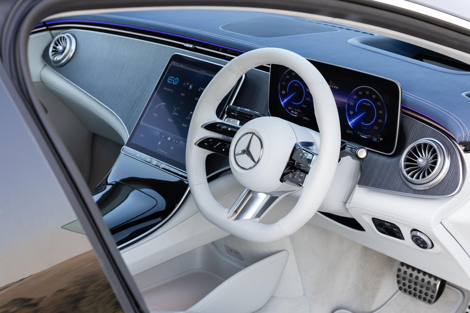 Mercedes EQE