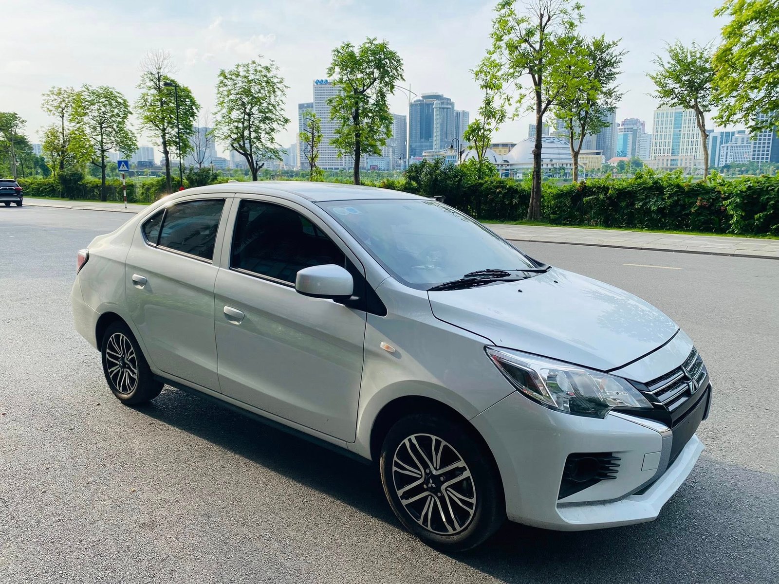 Mitsubishi Attrage