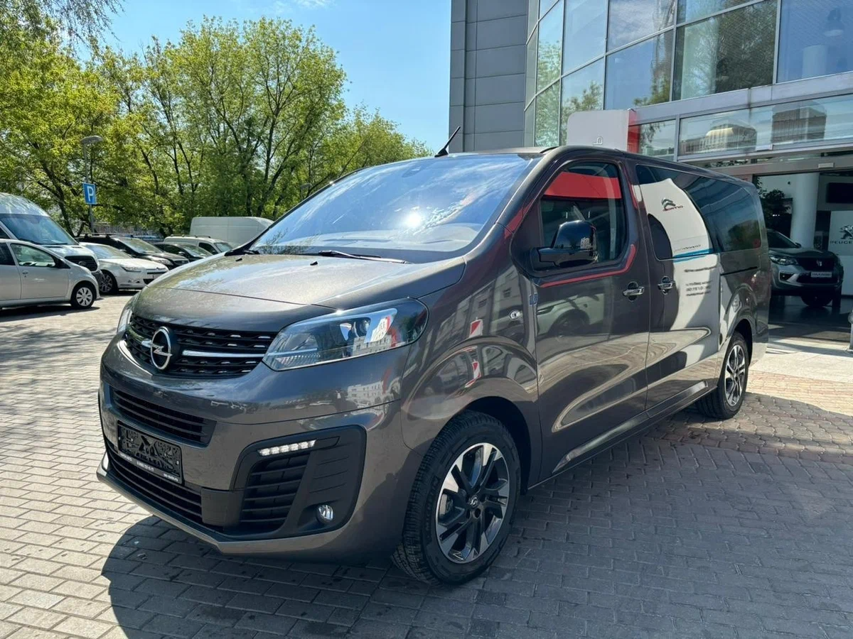 Opel Zafira 9 Seats