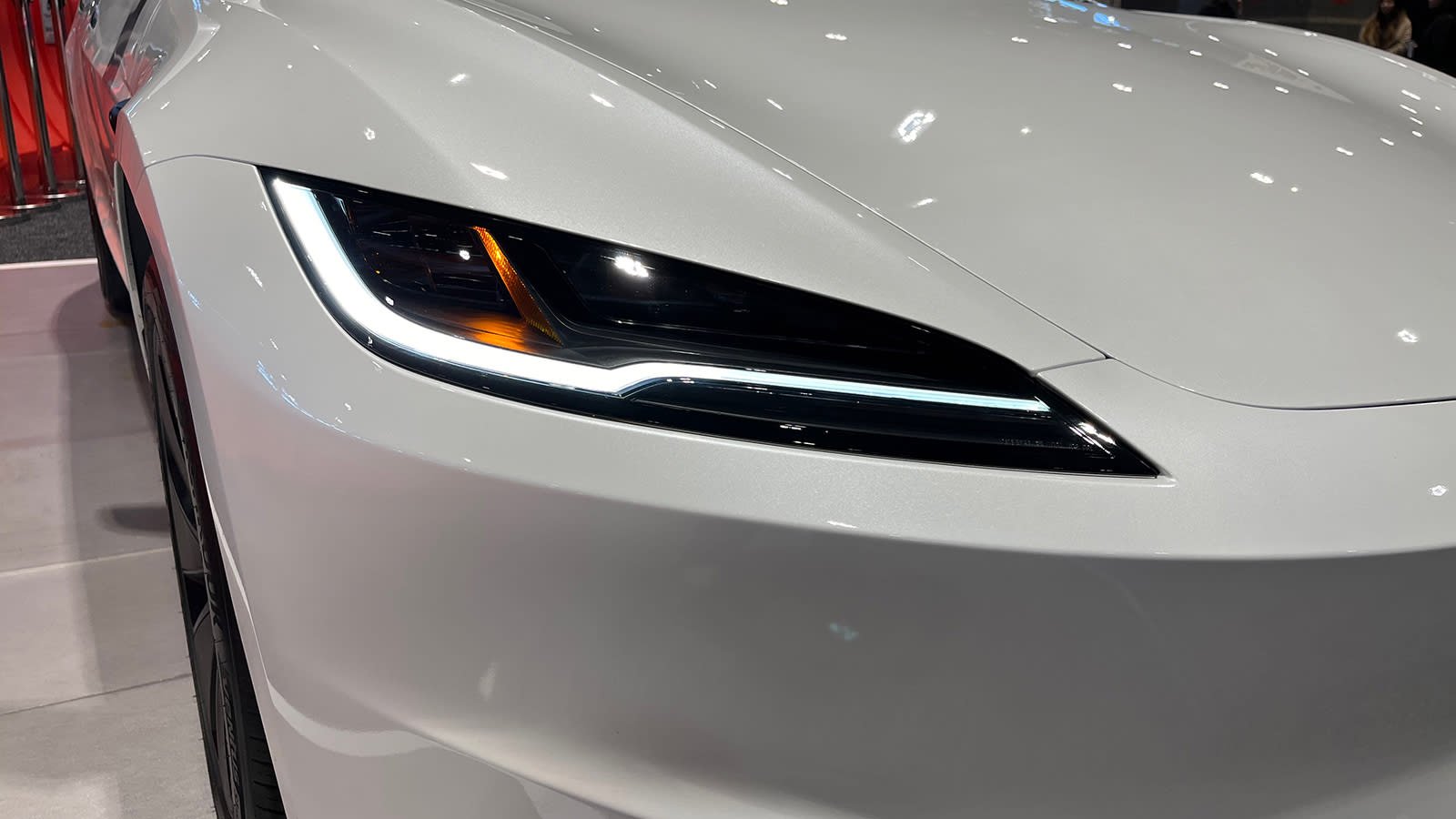 Tesla Model 3 2024